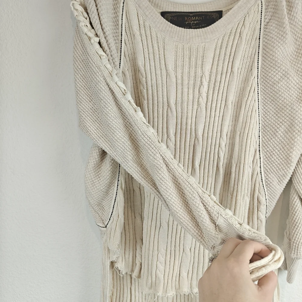 Free People New Romantics Lace-Up Sleeve High Low Boho Knit Thermal Top S